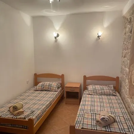 Appartement Cozy Little House Kotor Extérieur photo